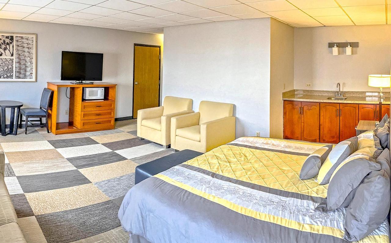 Coratel Inn By Jasper Iowa Fairfield Esterno foto